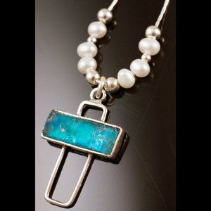 Freshwater Pearls & Roman Glass Pendant Necklace
